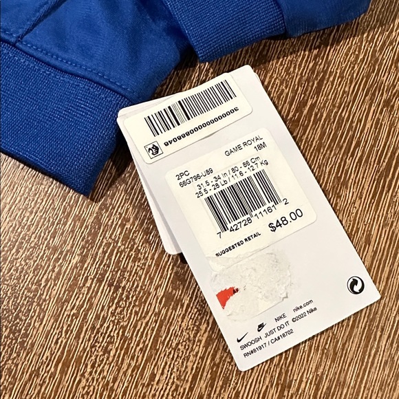 Nike Boys Track Suit 2pc NWT 18 months - Picture 3 of 8